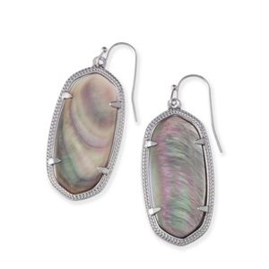 KENDRA SCOTT black mother of pearl Elle earrings!